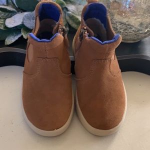 Ugg toddler boots